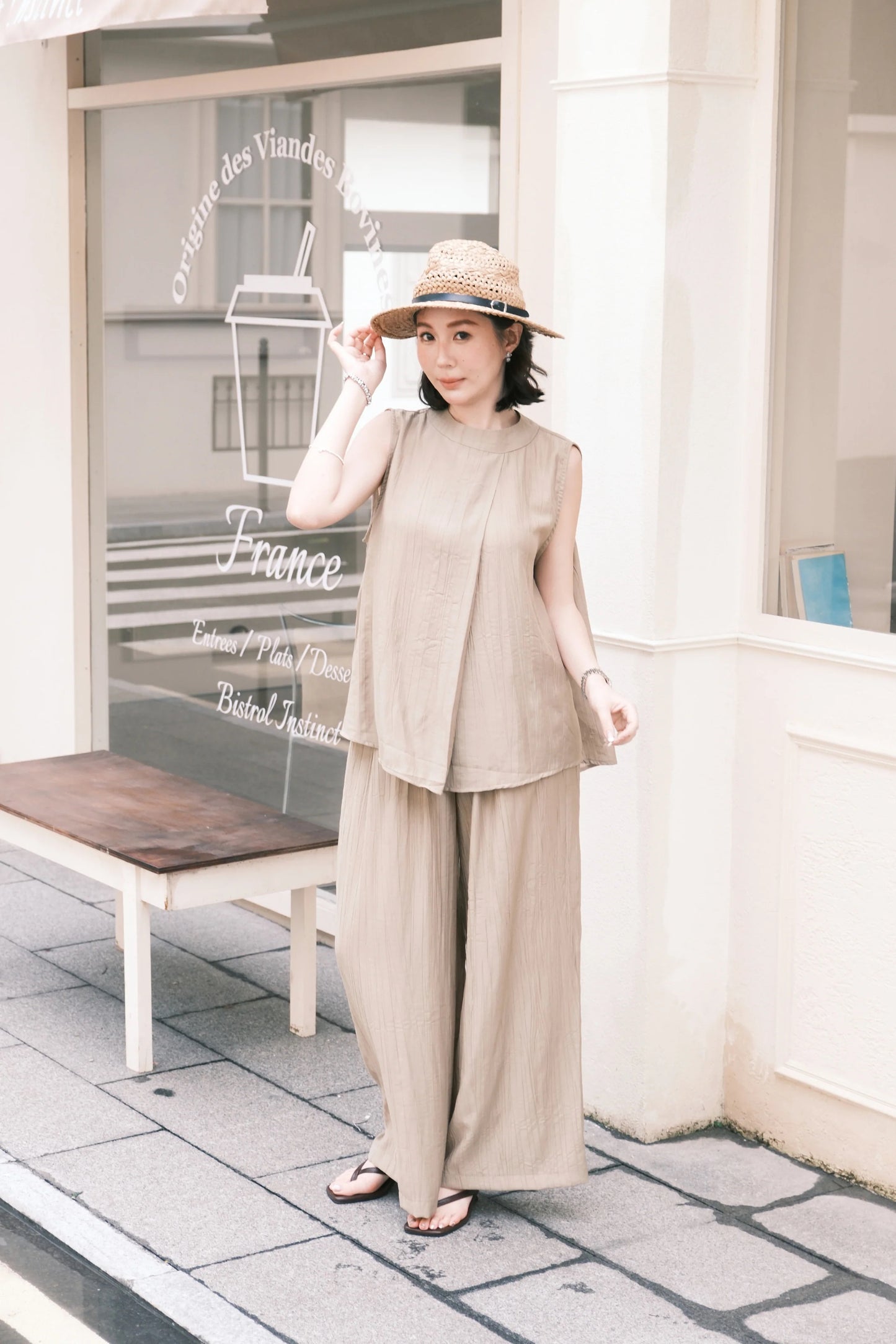 Noéline Relaxed Co-Ord Set in Khaki