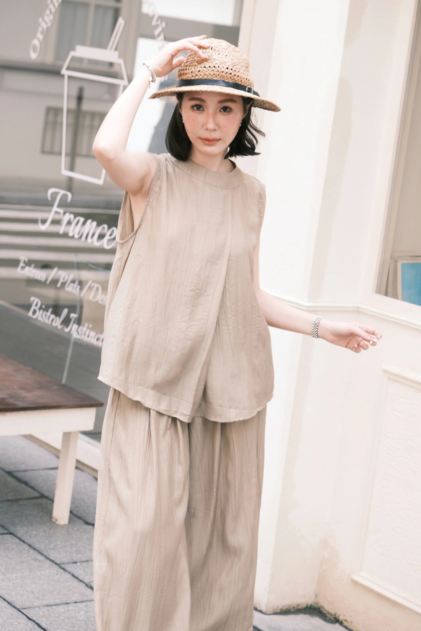 Noéline Relaxed Co-Ord Set in Khaki