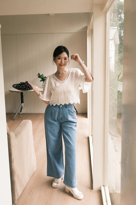 Daisy Eyelet Floral Crop Blouse